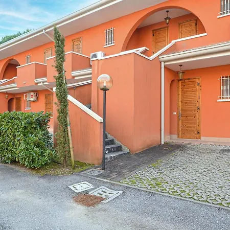Amazing In W/ Outdoor Swimming Pool, Outdoor Swimming Pool And 2 Bedrooms Bibione