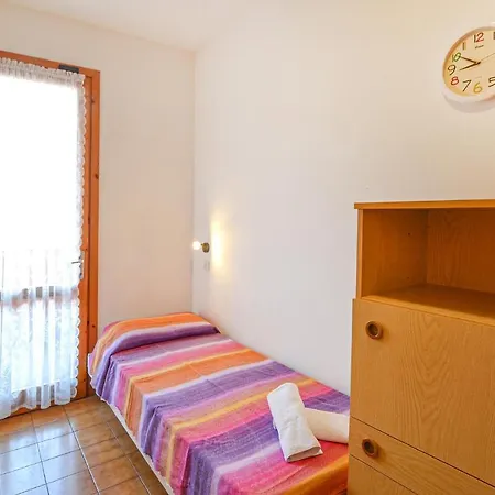 아파트 Amazing In W/ Outdoor Swimming Pool, Outdoor Swimming Pool And 2 Bedrooms *